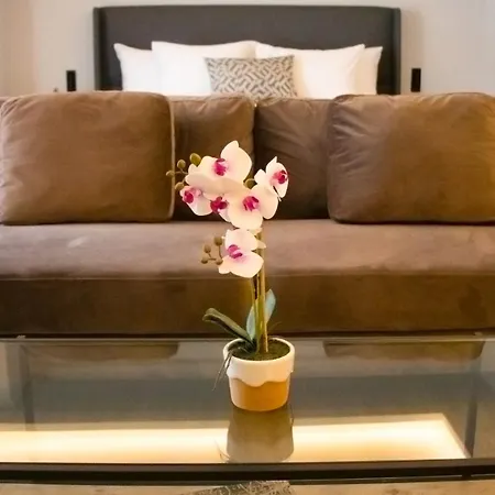 St Isidro Suites Corporate Housing Spa & Wellness Center-3